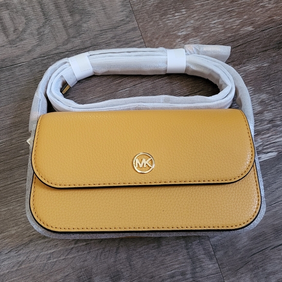 MICHAEL KORS Jet Set Small Flap Crossbody NWT - Picture 2 of 12